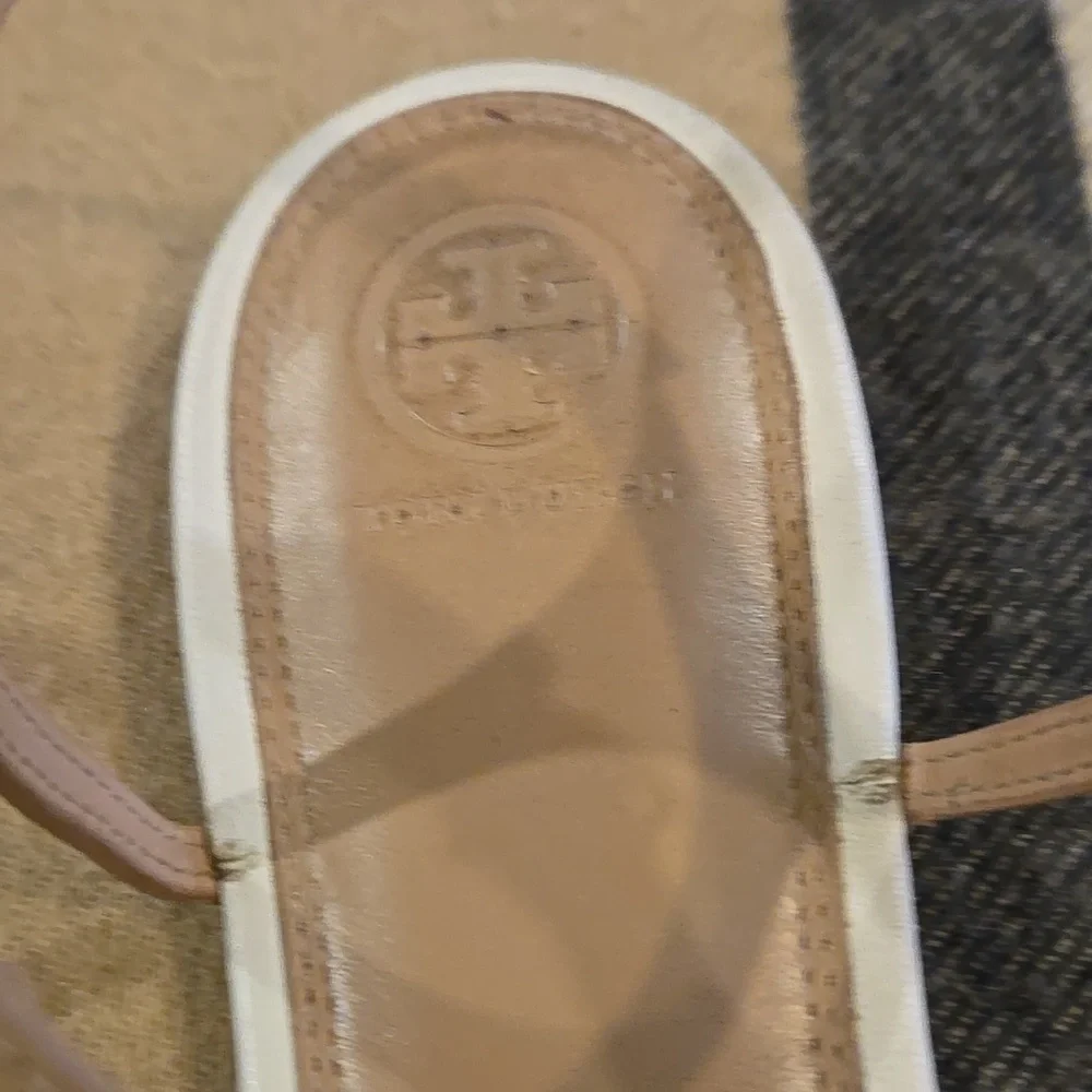 Tory Burch Miller Fringe T Strap Sandal  Sz 10M - Picture 5 of 7